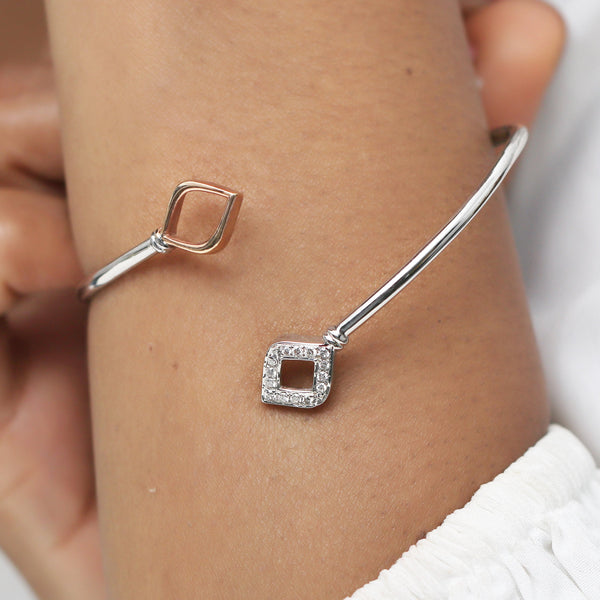 0.15ct Natural Diamond Bracelet | 18K Gold | IGI Certified