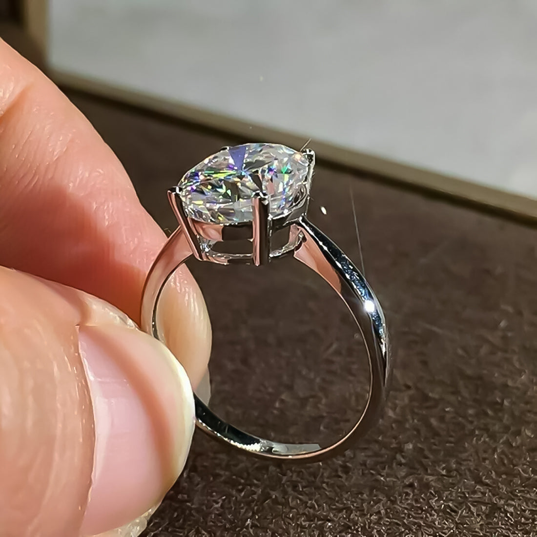 Solitaire 3.50 ct DEW Oval Cut White Moissanite in Engagement Ring 18K Gold Plated Verm 18K Gold Plated