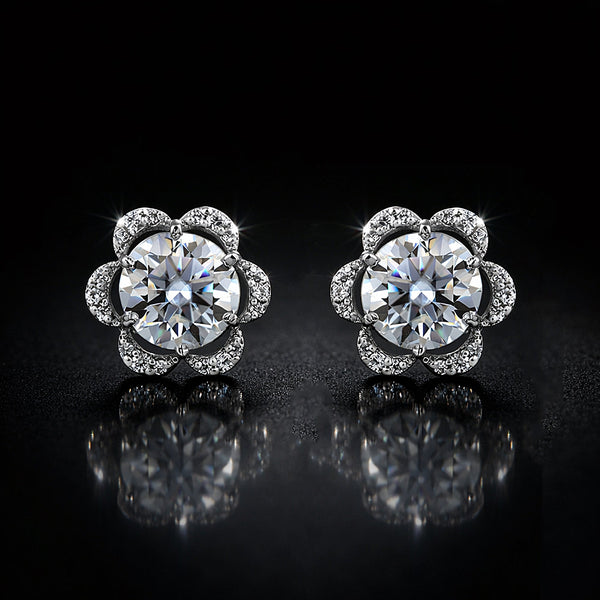 2.50 Ct Round Cut Lab Grown Diamond Stud Earrings — VS1 Clarity, 18k Gold Vermeil