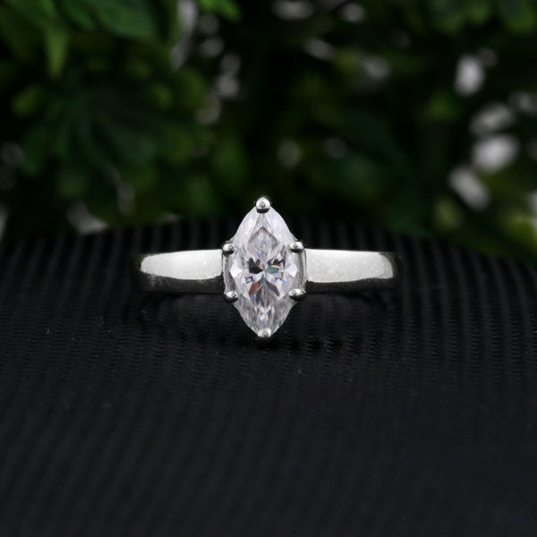2.20 Ct Marquise Cut Lab Grown Diamond Ring — VS1 Clarity, 18k Gold Vermeil