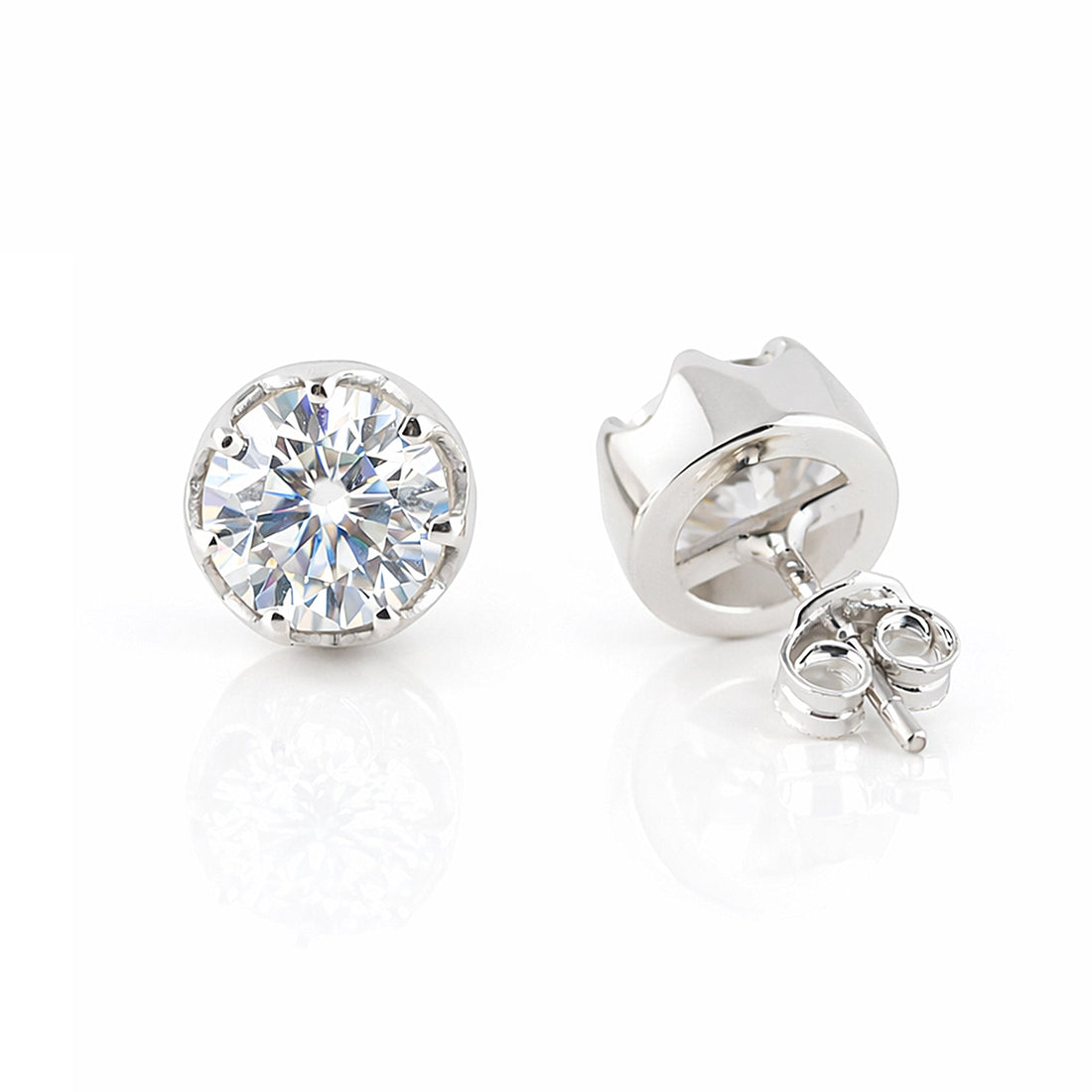3.20 Ct Round Cut Lab Grown Diamond Stud Earrings VS1