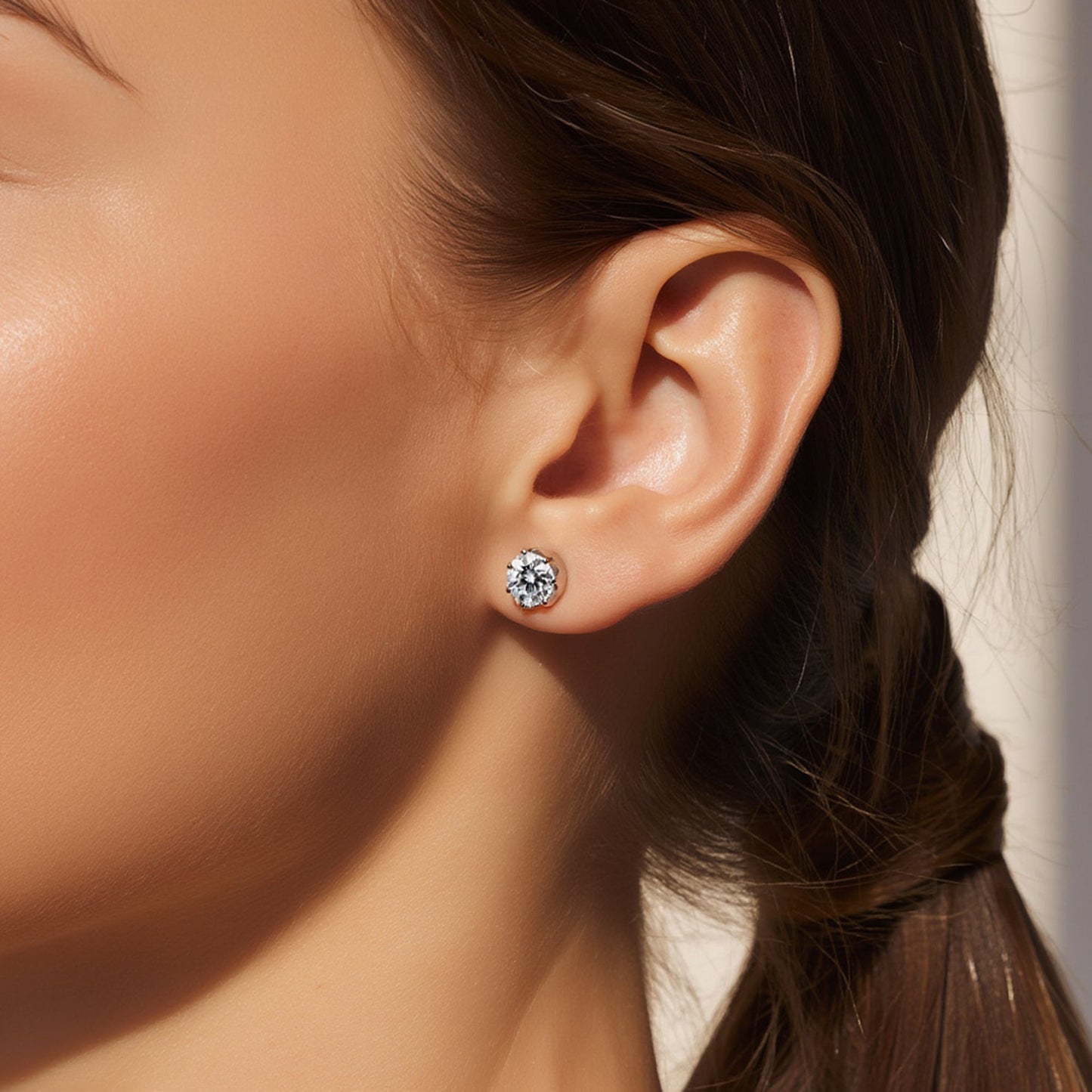 3.20 Ct Round Cut Lab Grown Diamond Stud Earrings VS1