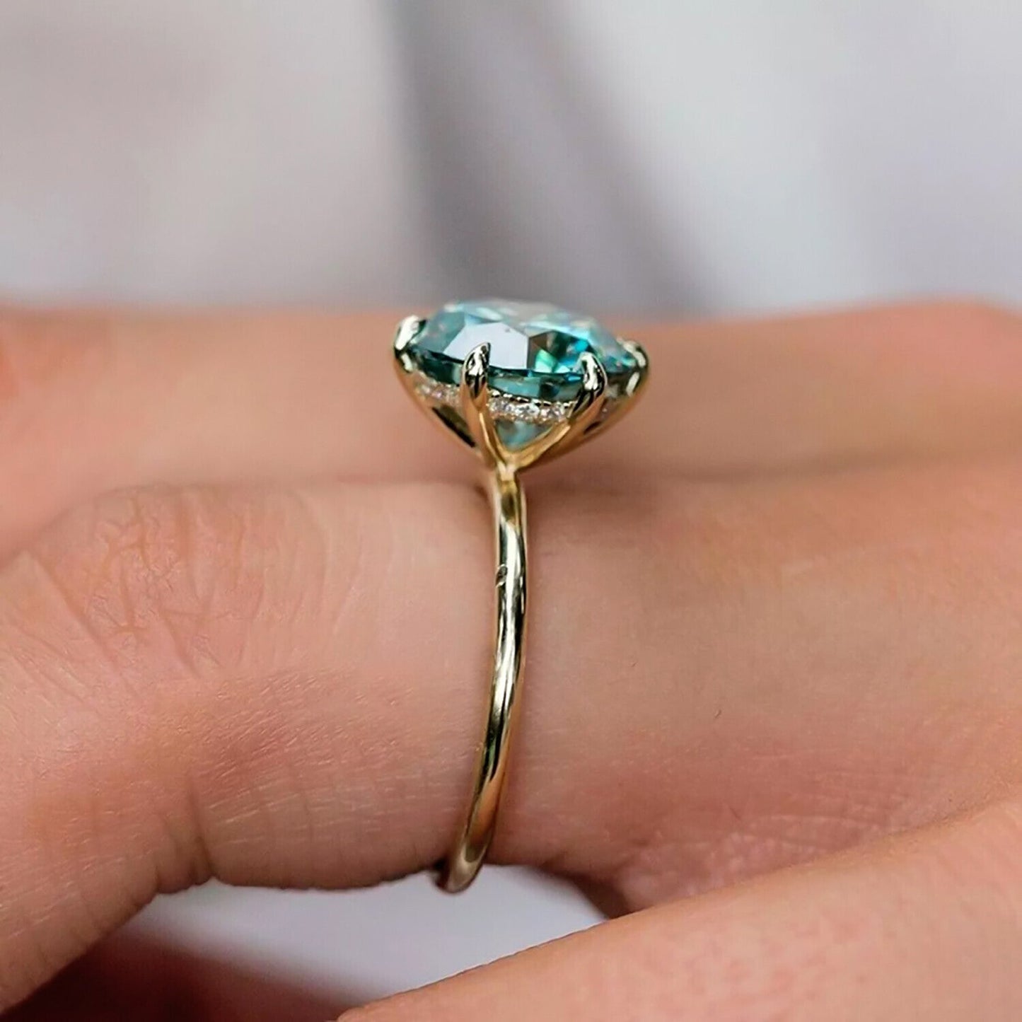 2.75 Ct Blue Moissanite Round Ring Engagement Gift Sparkling Shine 18K Gold Plated 18K Gold Plated