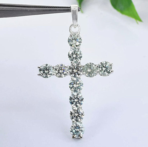 11 Ct Certified White Moissanite Cross Pendant In Vermeil 925 Silver For Love - View 4 - GEMHUB