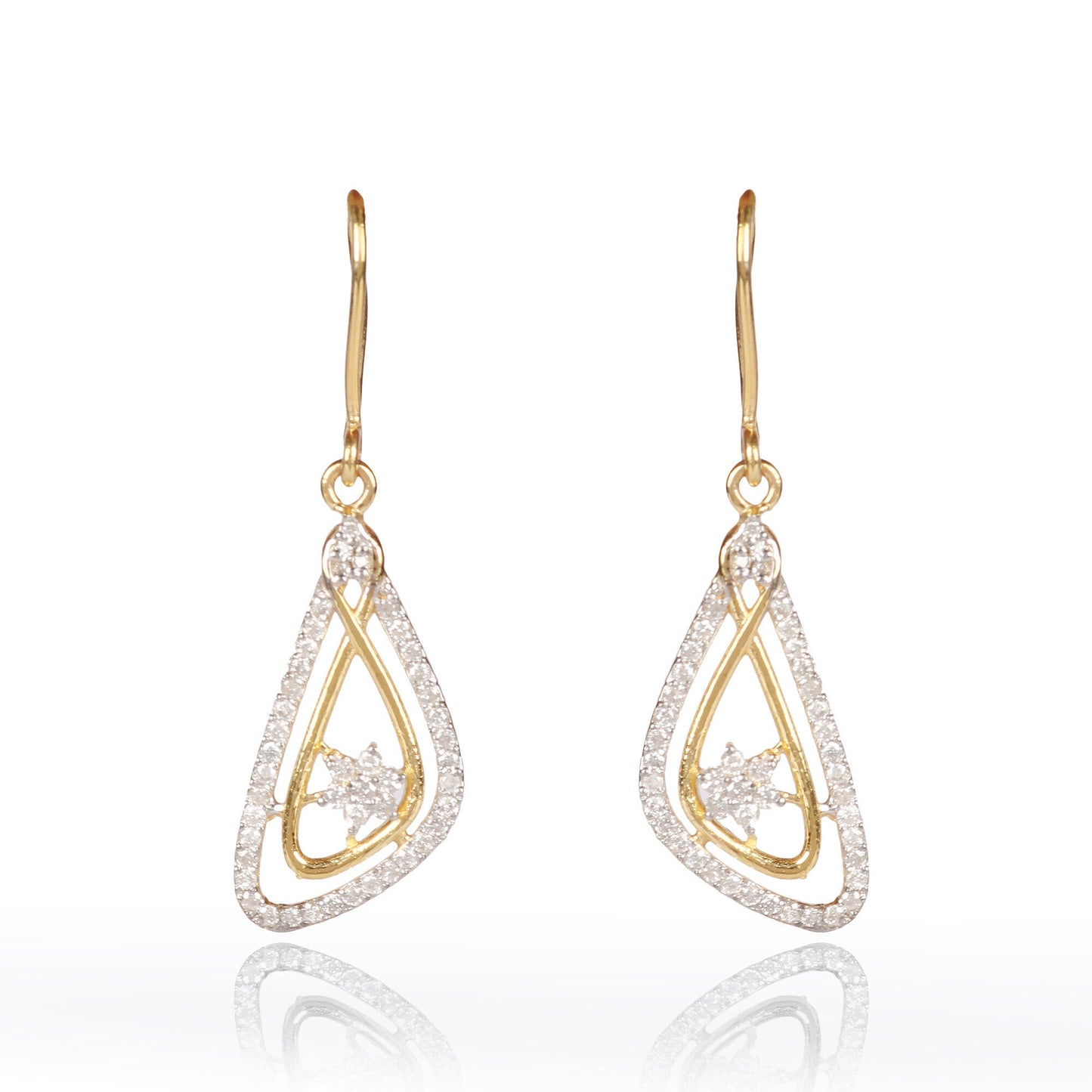 0.67 ct IGI Certified 18K Yellow Gold Stud Earrings with Natural Diamond