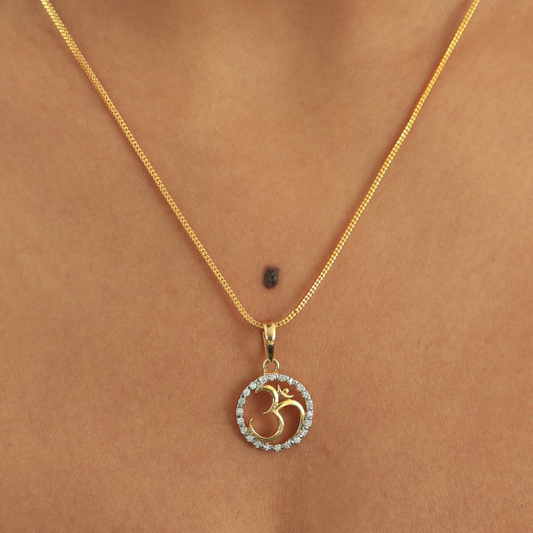 IGI Certified 0.24 Ct Natural Diamond Pendant 18k Gold Jewellery For Women