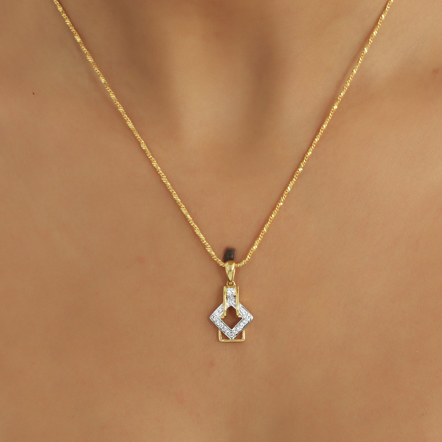 Elegant IGI Certified Natural Diamond Pendant 1.08 ct 18K Gold Necklace Jewellery - view 3