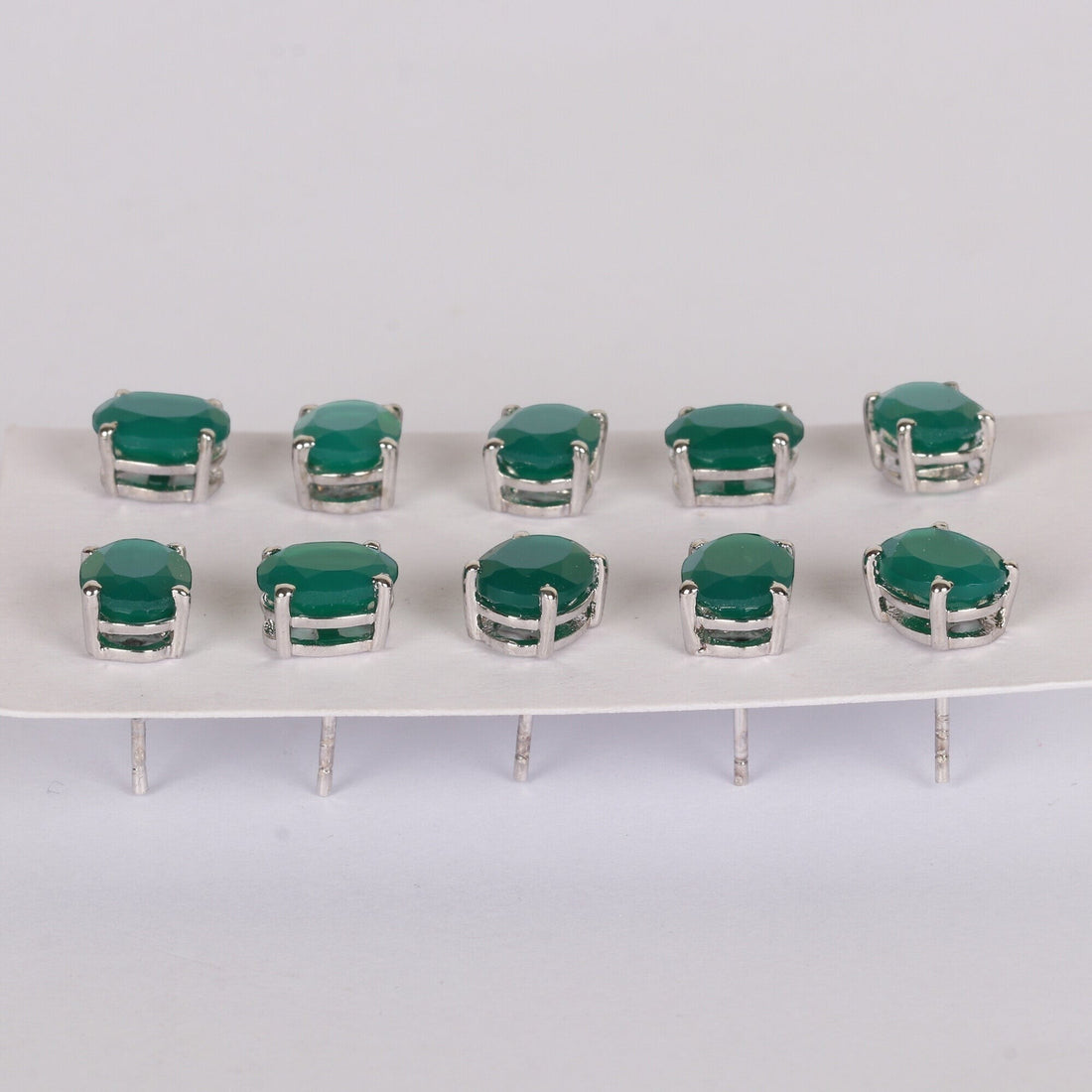 65 Ct Natural Green Emerald Earrings - GEMHUB