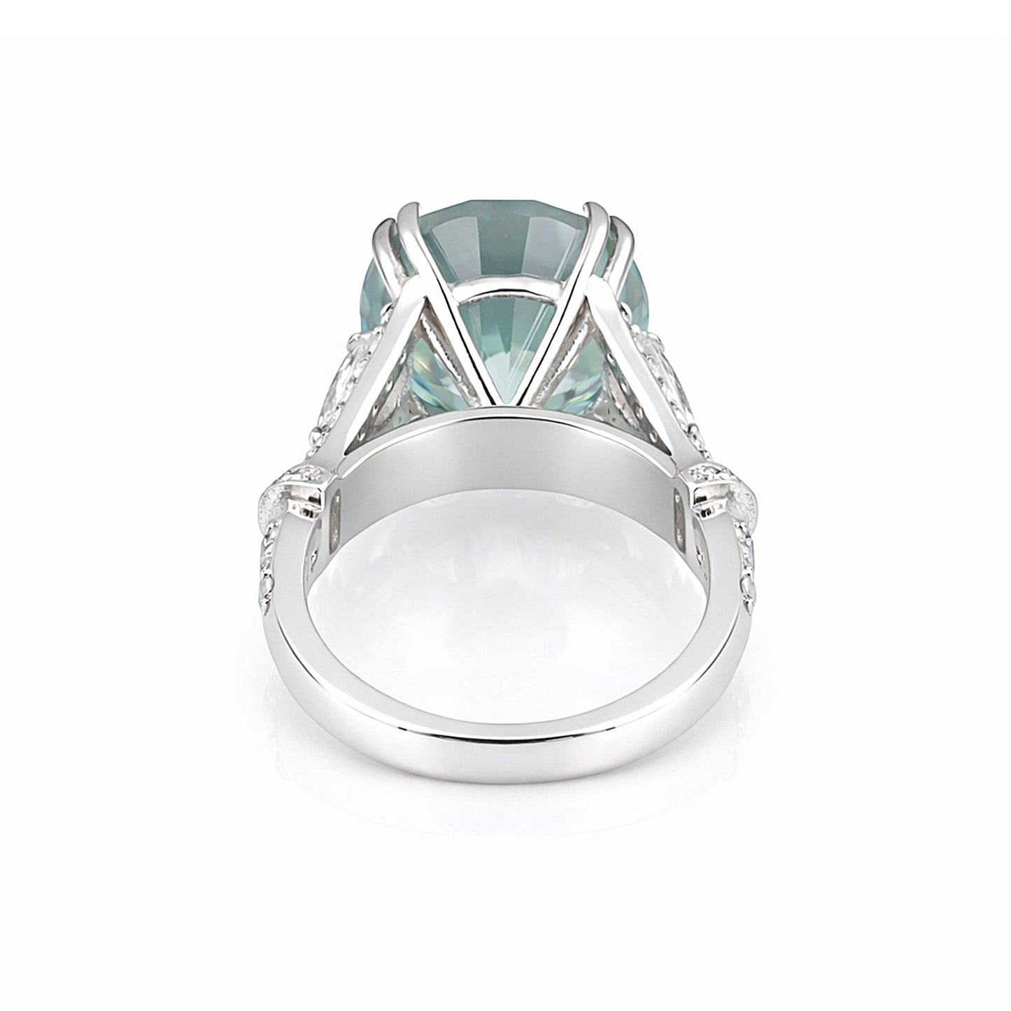 GEMHUB 5 Ct round cut blue lab grown diamond ring with VS1 clarity in 18k gold vermeil.