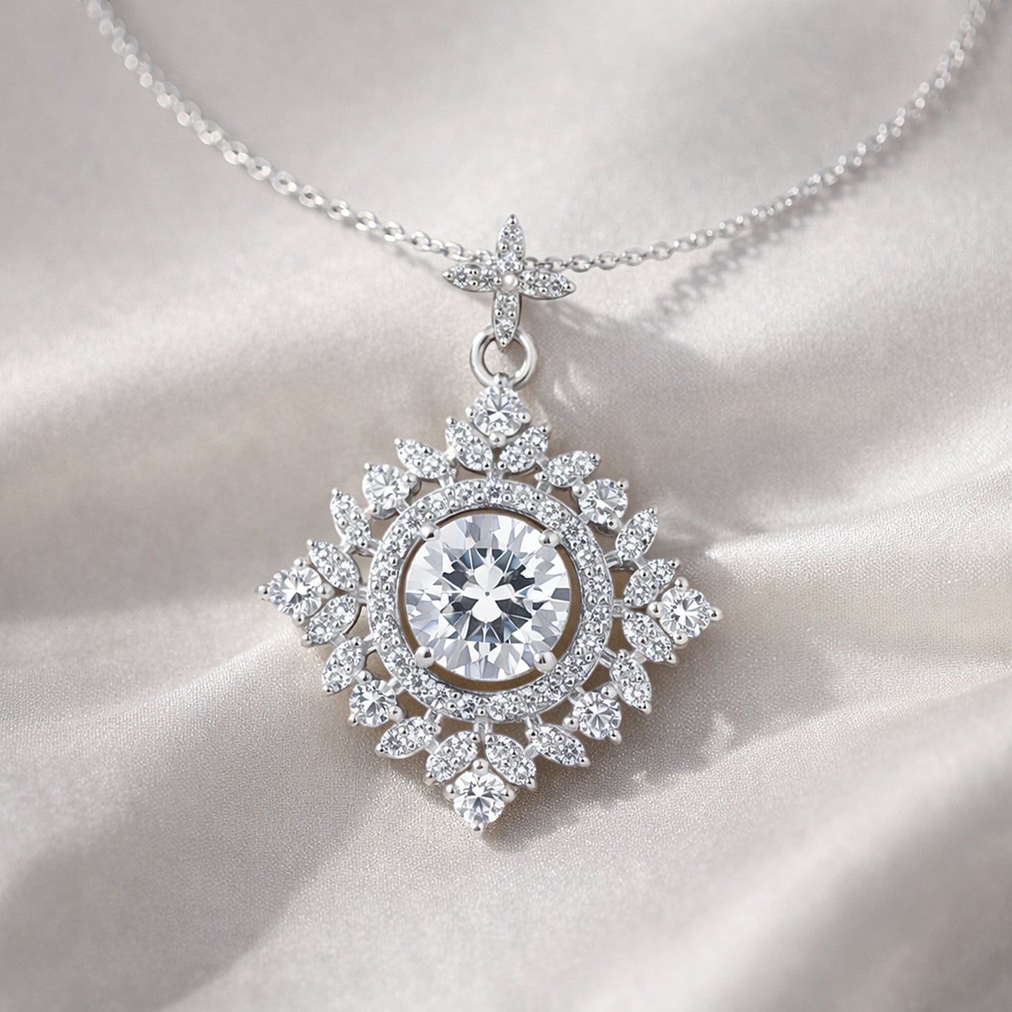 GEMHUB 5 Ct round cut lab grown diamond pendant in 18k gold vermeil with VS1 clarity.