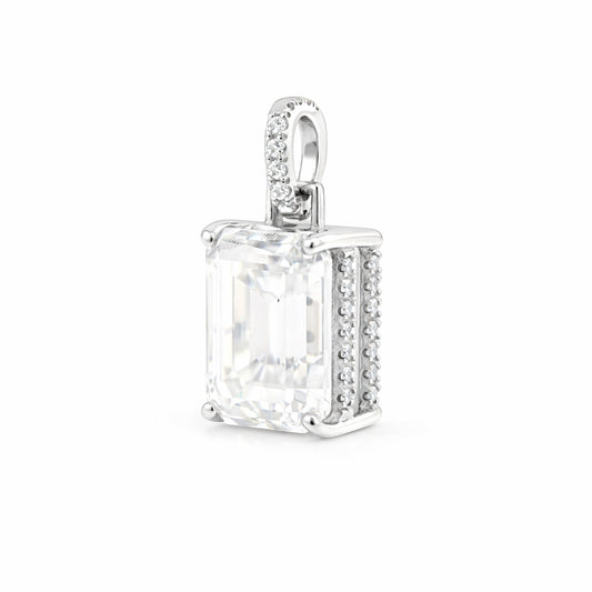 GEMHUB 4.50 Ct emerald cut lab grown diamond pendant with VS1 clarity, set in 18k gold vermeil with pavé diamond bail.