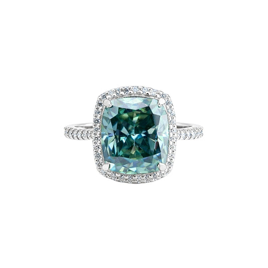 GEMHUB 5.00 Ct cushion cut blue lab-grown diamond ring with VS1 clarity, set in 18k gold vermeil with a halo of small diamonds.