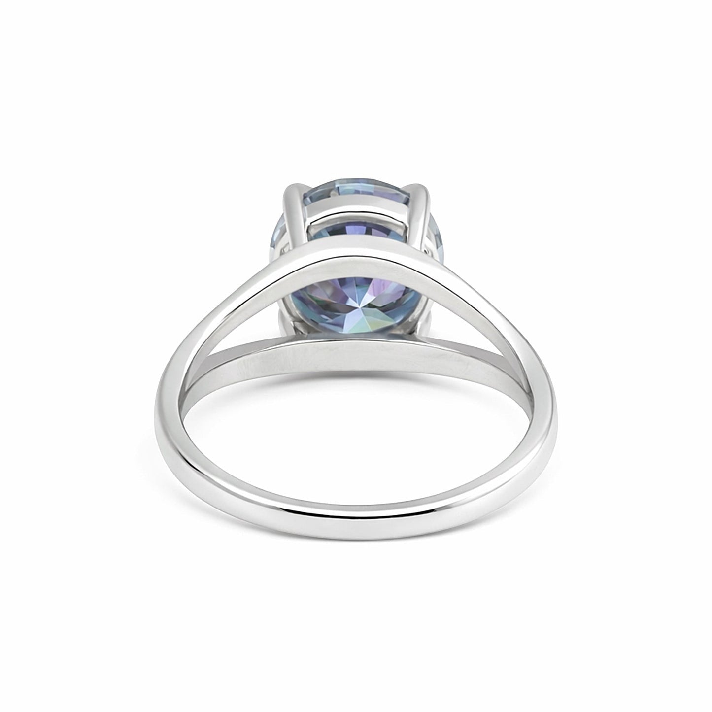 GEMHUB 2.50 Ct round cut blue lab grown diamond ring with VS1 clarity set in 18k gold vermeil.