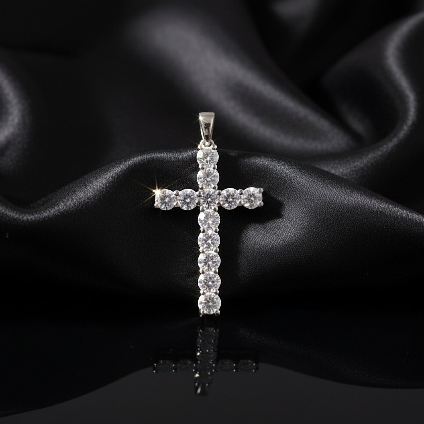 GEMHUB 3 Ct round cut lab-grown diamond cross pendant in 18k white gold vermeil, VS1 clarity.