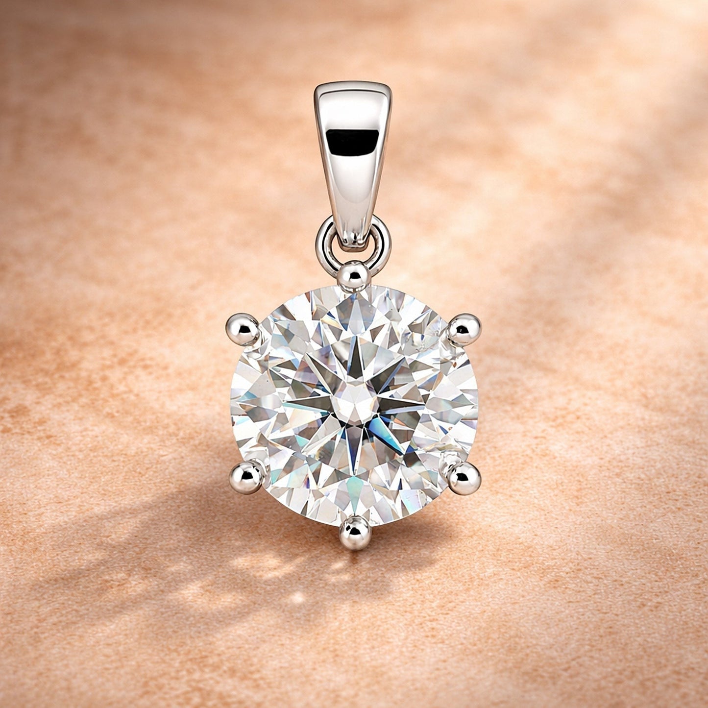 GEMHUB 3.50 Ct round cut lab grown diamond pendant in 18k gold vermeil, VS1 clarity, white color.