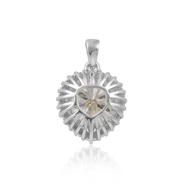 GEMHUB 3.50 Ct round cut lab grown diamond pendant in 18k gold vermeil with VS1 clarity.