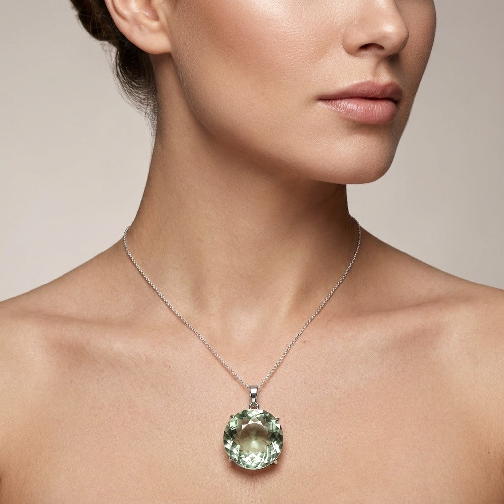 GEMHUB model-wearing (AI) Green Amethyst Round 133.4 Ct