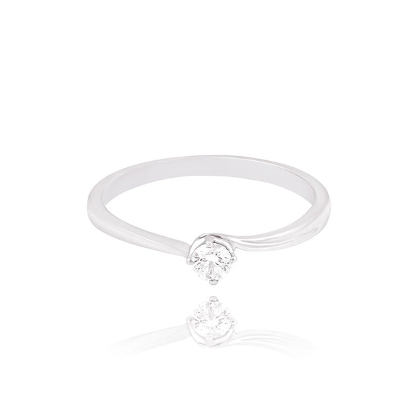 Keepsake Platinum and Diamond Finger Ring - Image 2 - GEMHUB