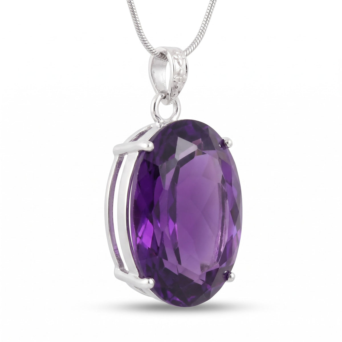 GEMHUB Violet Amethyst Oval 127 Ct lab-grown gemstone pendant side view (AI render)